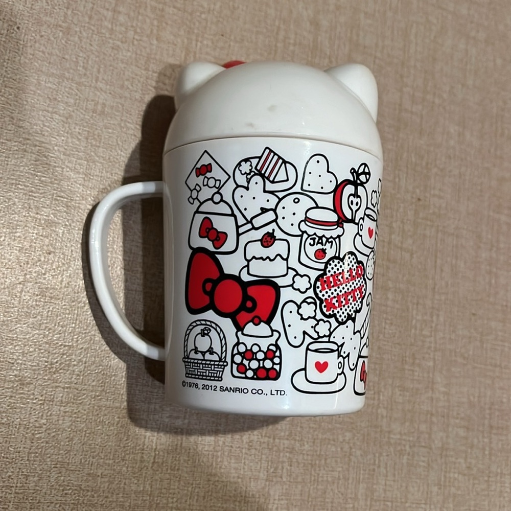 2 Hello kitty cup - Picture 6 of 7